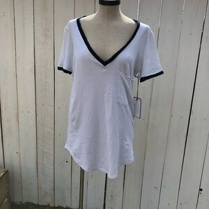 GM Studio White V-Neck Tee Black Trim Pocket NWT Size M